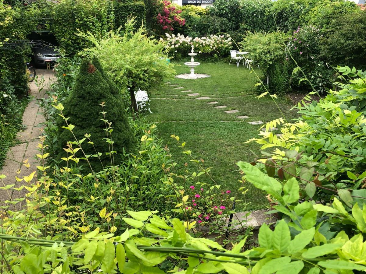 Home Sweet Home Garden Бурж Экстерьер фото