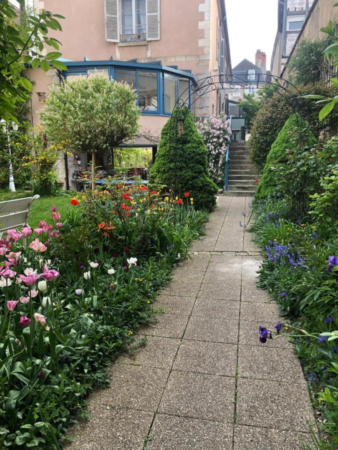 Home Sweet Home Garden Бурж Экстерьер фото